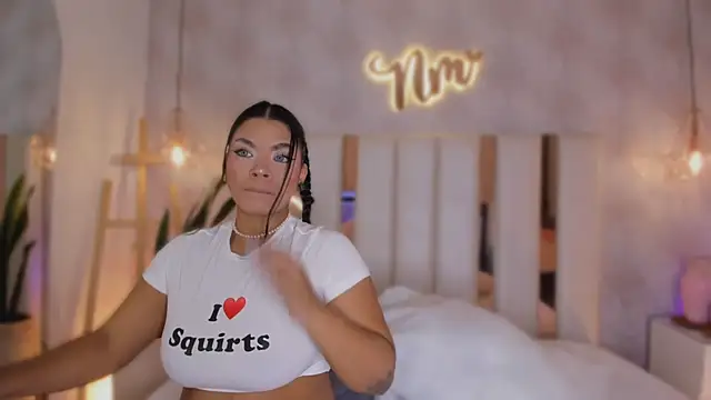 Nicolemorelli2 online show from 11/21/25, 12:48