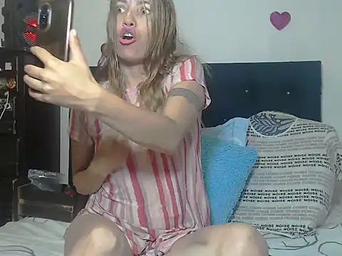 Snapshot of valerivegass chatting on 12/15/25, 01:50 valerivegass online show from 12/15/25, 01:50