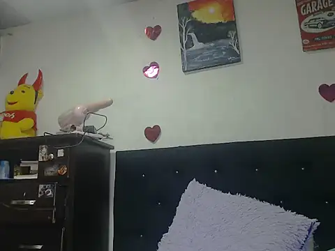 Snapshot of valerivegass chatting on 12/18/25, 01:04 valerivegass online show from 12/18/25, 01:04