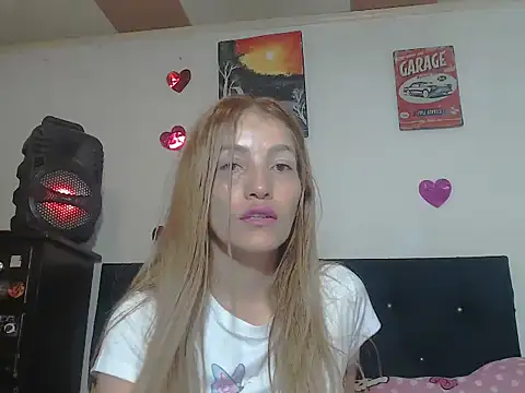 Snapshot of valerivegass chatting on 11/30/25, 11:55 valerivegass online show from 11/30/25, 11:55