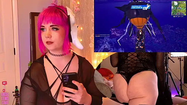 Angel-Lewd-Cake online show from 10/30/25, 10:28