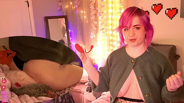 Angel-Lewd-Cake online show from 01/10/26, 07:36