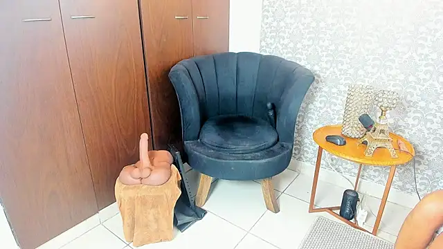 mabelsaravia online show from 04/14/26, 06:13