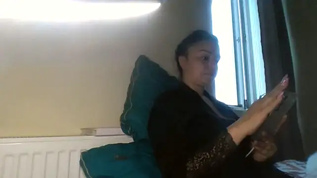 Linusya online show from 09/09/25, 02:48