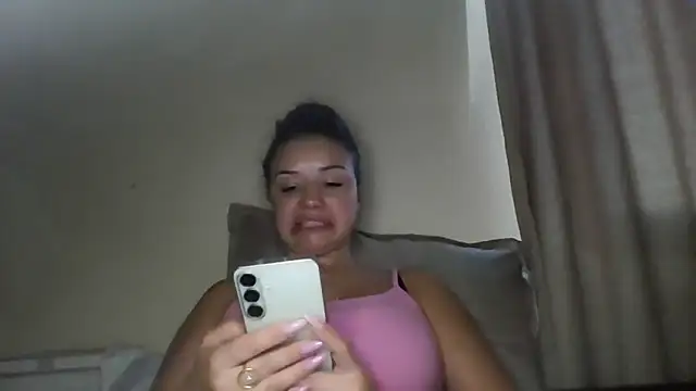 Linusya online show from 09/17/25, 03:25