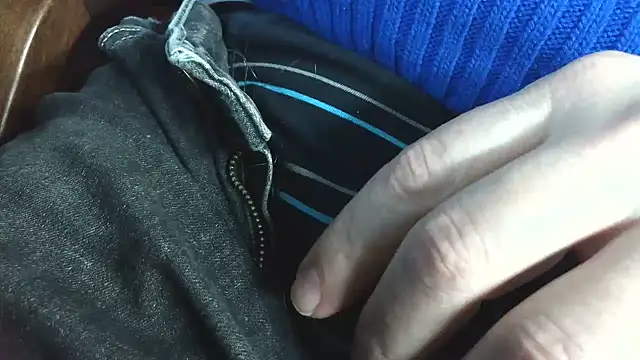 smoothandtiny online show from 04/07/26, 07:43