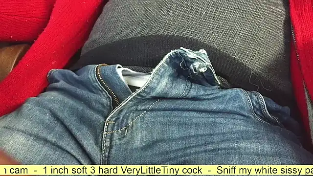 Snapshot of smoothandtiny chatting on 11/12/25, 07:23 smoothandtiny online show from 11/12/25, 07:23