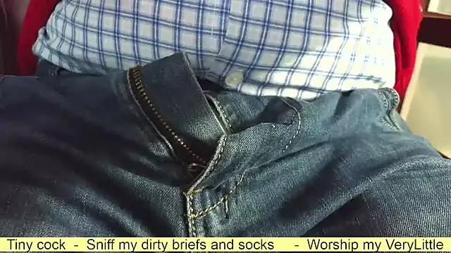 Snapshot of smoothandtiny chatting on 10/18/25, 07:43 smoothandtiny online show from 10/18/25, 07:43