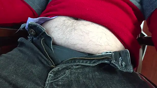 Snapshot of smoothandtiny chatting on 09/29/25, 05:36 smoothandtiny online show from 09/29/25, 05:36