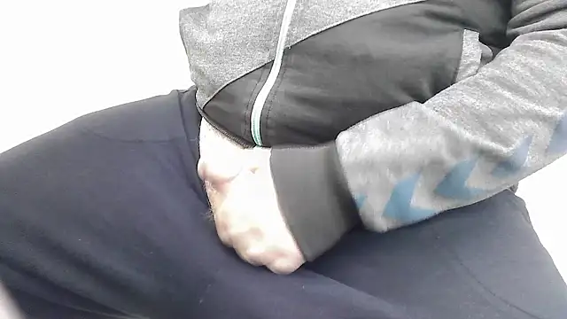 Snapshot of KIZLAZIMYaa chatting on 02/03/26, 10:42 KIZLAZIMYaa online show from 02/03/26, 10:42