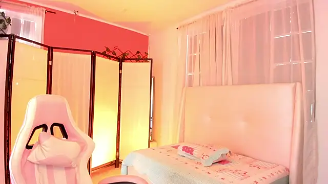 your khloe online show from 11/11/25, 01:39