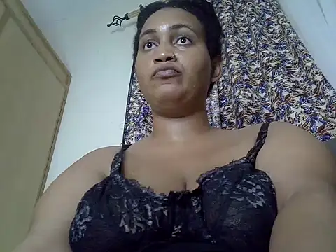 Snapshot of Creamy_sweet_pussy chatting on 10/18/25, 12:23 Creamy sweet pussy online show from 10/18/25, 12:23