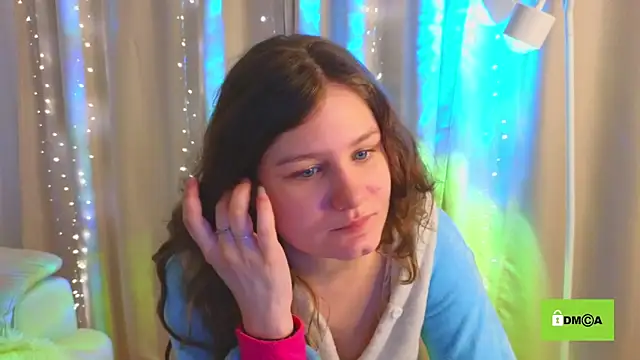 Snapshot of Charlotte_wow chatting on 02/06/25, 04:36 Charlotte wow online show from 02/06/25, 04:36