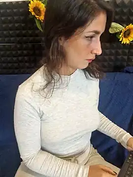 Stefania PT online show from 11/06/25, 08:29