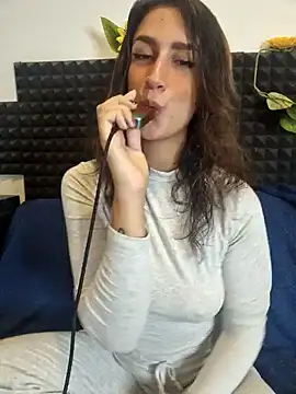 Snapshot of Stefania_PT chatting on 10/22/25, 07:41 Stefania PT online show from 10/22/25, 07:41