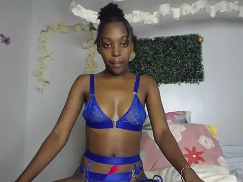 coco-bela online show from 12/21/24, 05:47