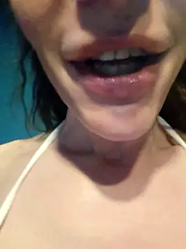 Luna Kitanna online show from 04/26/26, 11:51