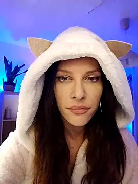 Luna Kitanna online show from 02/22/25, 10:52