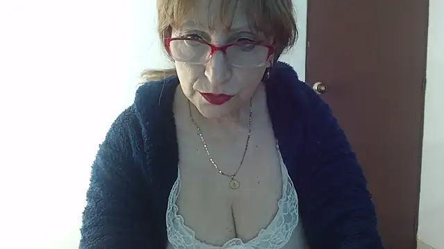 Lilly macflyy online show from 10/30/25, 06:38