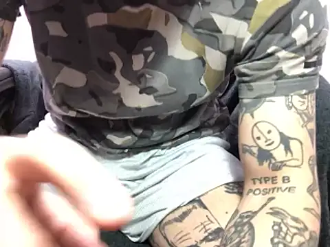 layneinchains online show from 10/22/25, 02:49