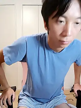 Snapshot of freeeeeessssss111 chatting on 09/24/25, 06:53 freeeeeessssss111 online show from 09/24/25, 06:53