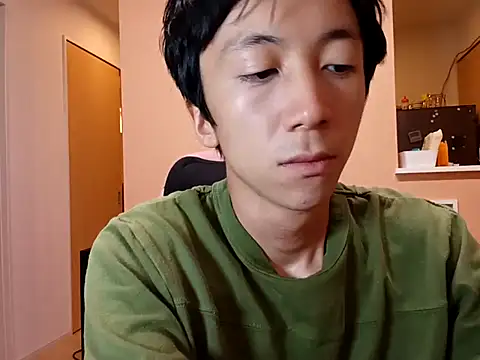 Snapshot of freeeeeessssss111 chatting on 10/20/25, 06:37 freeeeeessssss111 online show from 10/20/25, 06:37