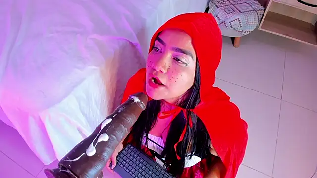 hannnasmith online show from 10/31/25, 03:36