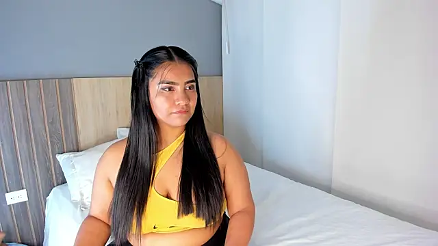 hannnasmith online show from 11/06/25, 02:59