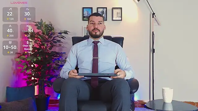 Snapshot of HenryBenso chatting on 09/27/25, 10:32 HenryBenso online show from 09/27/25, 10:32