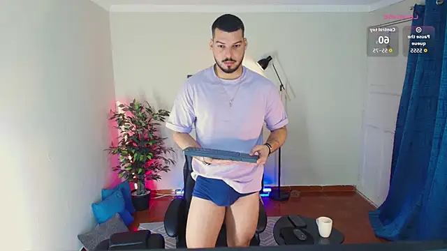 Snapshot of HenryBenso chatting on 01/18/26, 05:38 HenryBenso online show from 01/18/26, 05:38