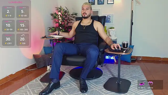 Snapshot of HenryBenso chatting on 02/26/26, 04:51 HenryBenso online show from 02/26/26, 04:51