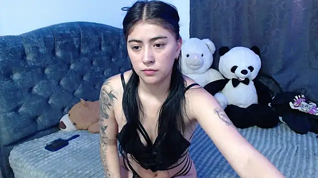 Snapshot of Gaby_foz chatting on 03/06/25, 05:54 Gaby foz online show from 03/06/25, 05:54