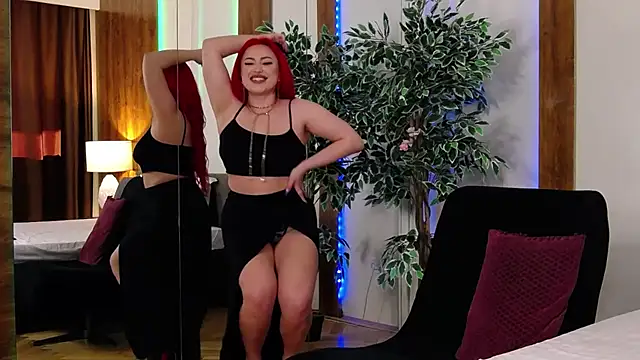 EmyHilton online show from 04/07/26, 05:42