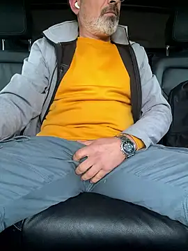 Snapshot of dzhakar chatting on 01/15/26, 01:58 dzhakar online show from 01/15/26, 01:58