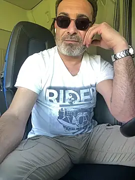 Snapshot of dzhakar chatting on 02/25/26, 11:54 dzhakar online show from 02/25/26, 11:54