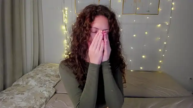 RubyAttwood online show from 11/06/25, 09:52