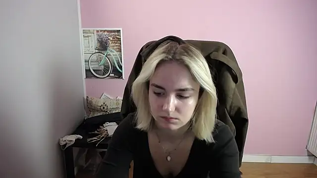 viktoria lovely online show from 04/15/26, 09:48