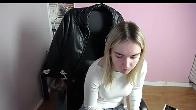 viktoria lovely online show from 02/11/26, 06:35