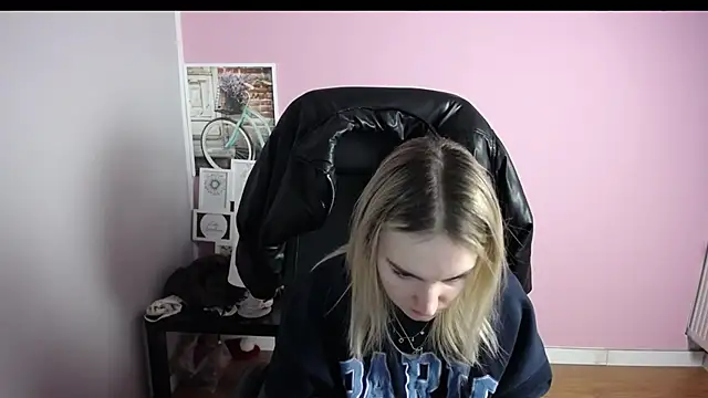 viktoria lovely online show from 02/05/26, 06:31