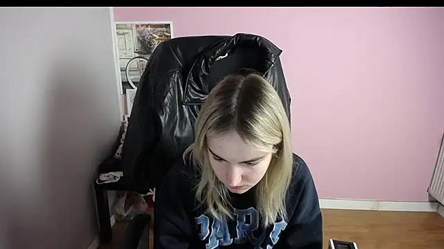 viktoria lovely online show from 02/16/26, 06:34