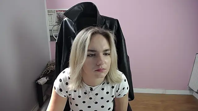 viktoria lovely online show from 06/17/26, 08:36