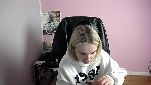 viktoria lovely online show from 03/27/26, 08:11