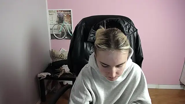 viktoria lovely online show from 04/02/26, 07:15