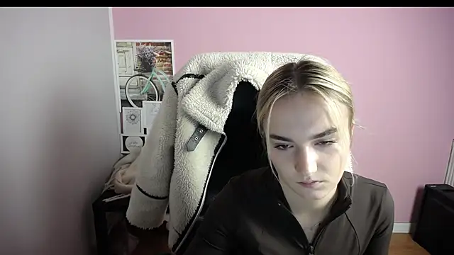 viktoria lovely online show from 12/02/25, 09:22