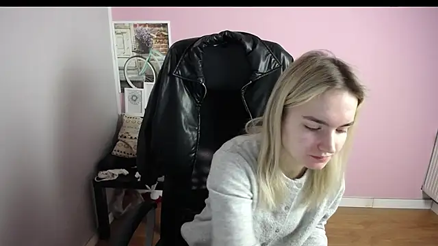 viktoria lovely online show from 02/12/26, 07:30