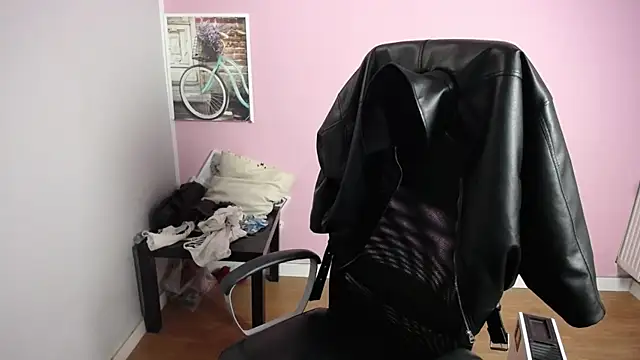 viktoria lovely online show from 04/24/26, 06:15