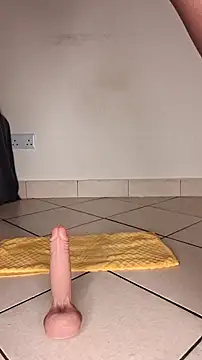 Perqueen online show from 12/02/25, 12:18