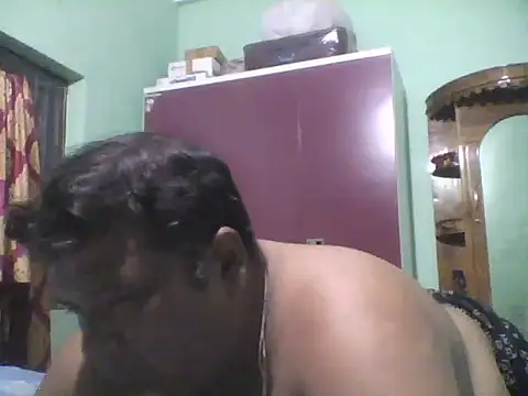Snapshot of ssamit0808 chatting on 06/25/26, 05:29 ssamit0808 online show from 06/25/26, 05:29