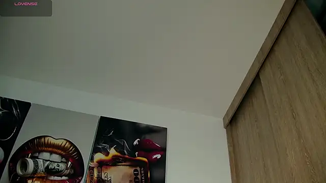 Snapshot of aidaadams chatting on 09/15/25, 09:21 aidaadams online show from 09/15/25, 09:21