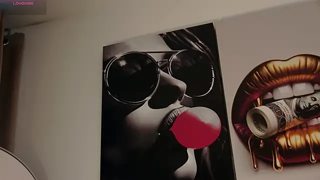 Snapshot of aidaadams chatting on 12/03/25, 11:20 aidaadams online show from 12/03/25, 11:20